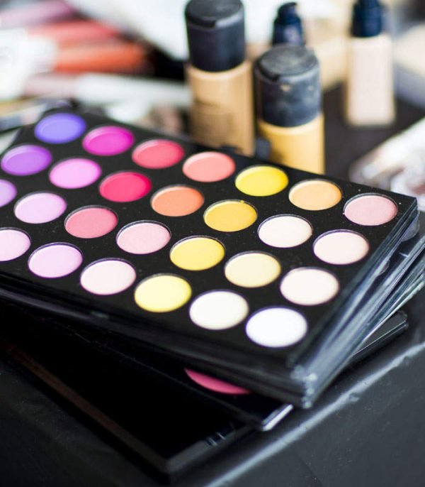Makeup Kit - Image 4
